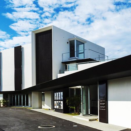 Transit Overnight Hotel Yomitan Esterno foto