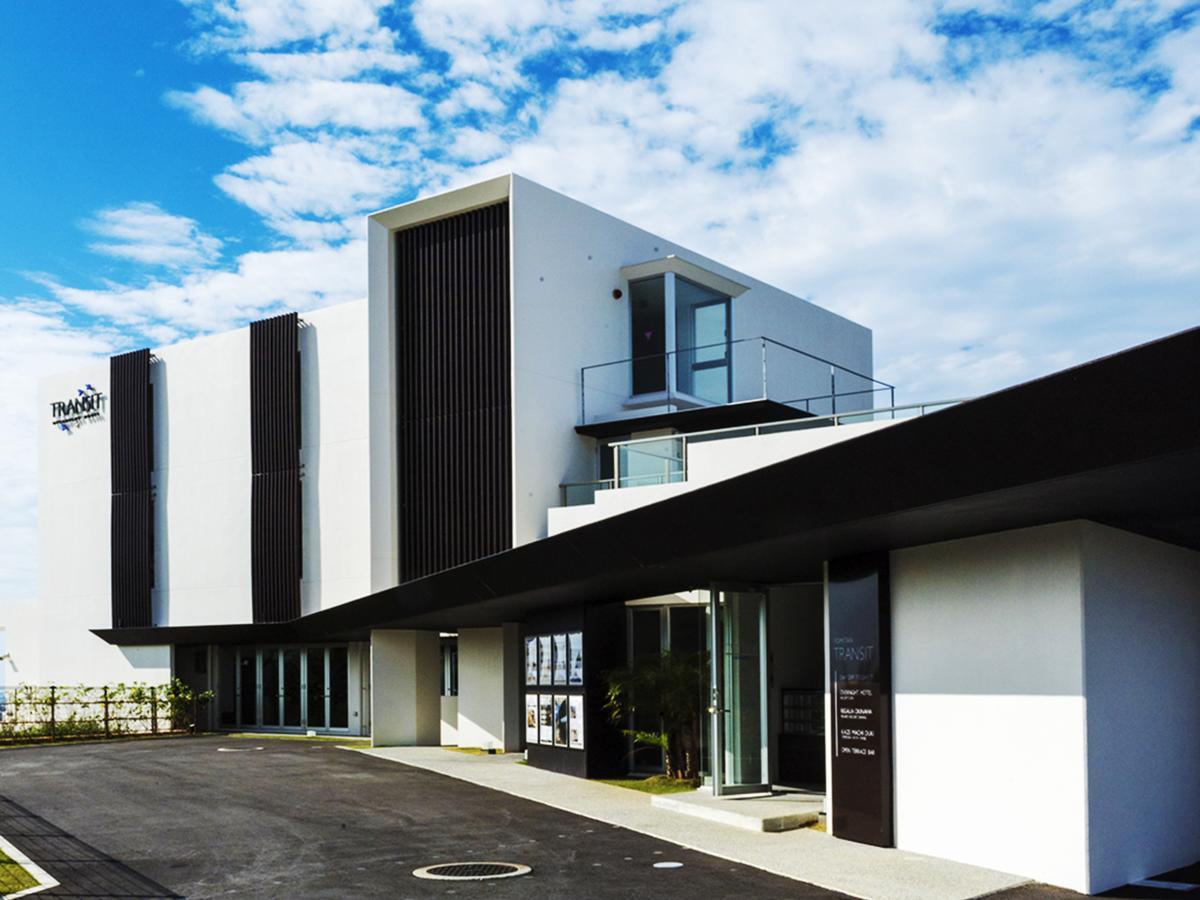 Transit Overnight Hotel Yomitan Esterno foto
