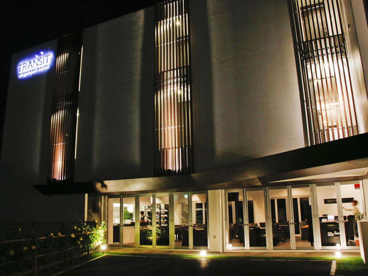 Transit Overnight Hotel Yomitan Esterno foto